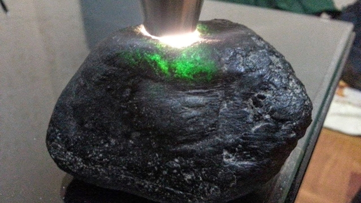 black jade gems